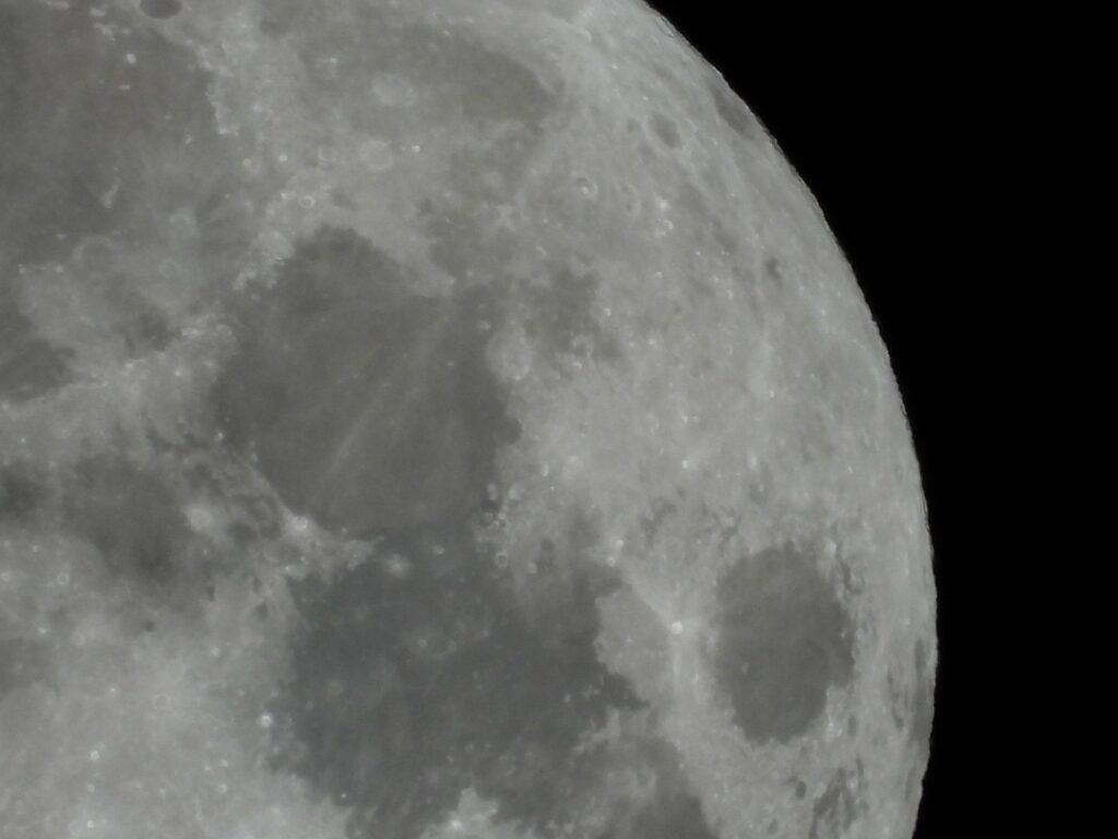 月の海部分を拡大したハンターズムーン